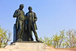 Statues of Robert Baldwin and Sir Louis-Hippolyte Lafontaine Ottawa