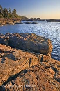 Stock photo of rocky outcrops on South Beach in the Long Beach section of Pacific Rim National Park, Clayoquot Sound UNESCO Biosphere Reserve, West Coast, Pacific Ocean, Vancouver Island, British Columbia, Canada.